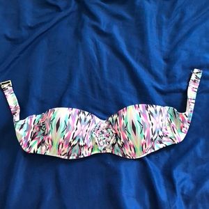 Strapless swimsuit top